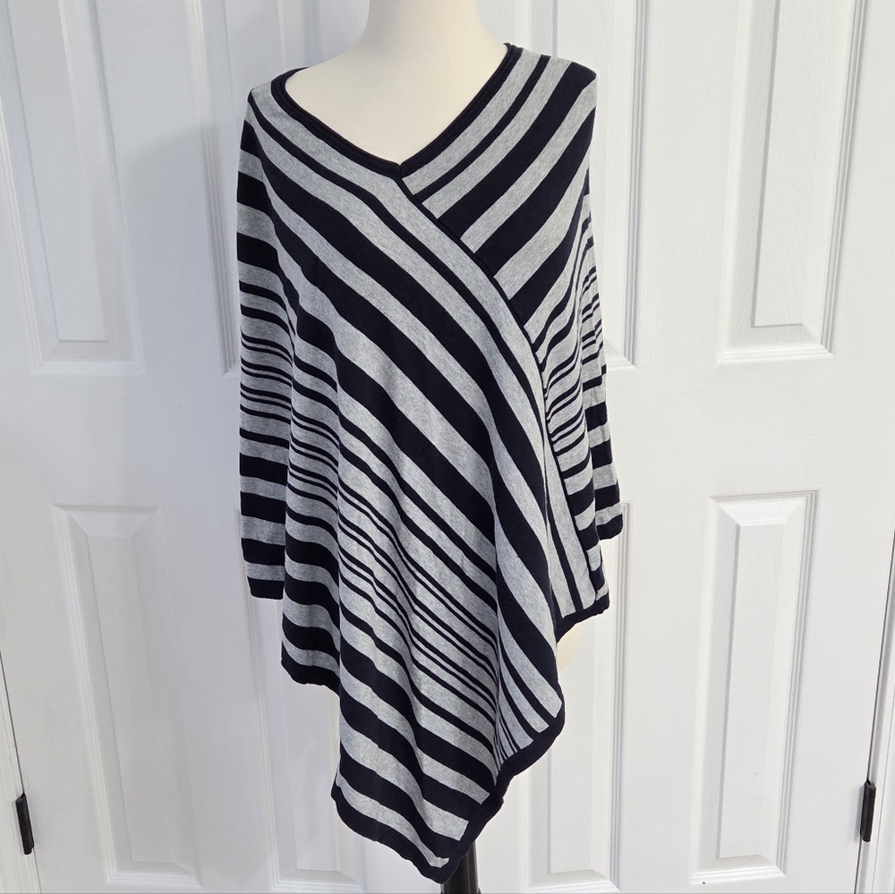 JONES NEW YORK SIGNATURE BLUE & GRAY STRIPED PONCHO SHAW ASYMMETRICAL SWEATER OS